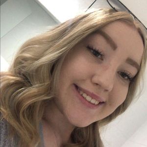 Meet your Posher, Crystal-rose